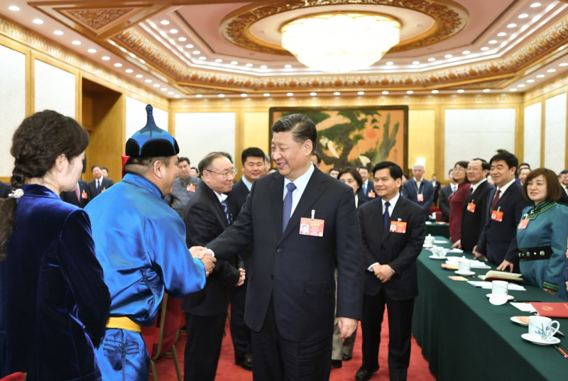 3月5日,中共中央总书记、国家主席、中央军委主席习近平参加十三届全国人大二次会议内蒙古代表团的审议。