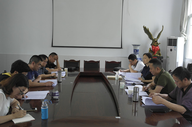 1496388265219031.jpg 学校党委副书记陈立志一行到生科学院督查调研党建工作.jpg